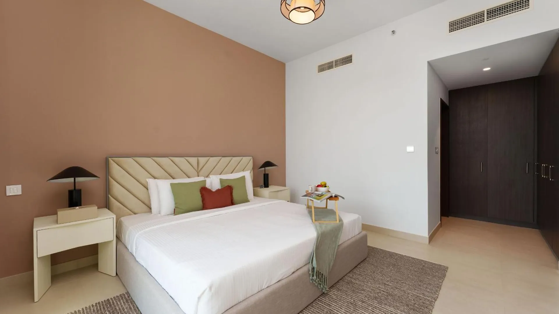Apartment Elite Escape - 3 Bhk Burj View & Dubai Mall Access